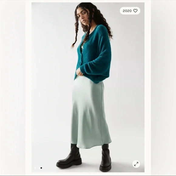 Free people one Wyatt sweater size M